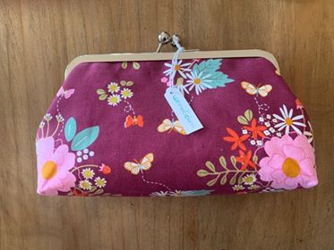 Flower best sale clutch purse